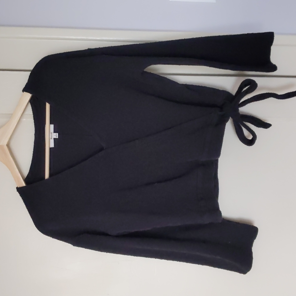 Madewell Black wrap top with side tie, Size Medium